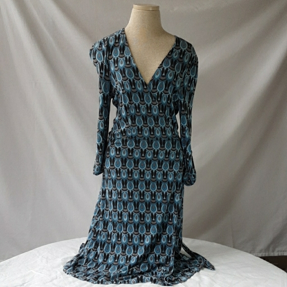 Banana Republic Wrap Around Dress - Picture 1 of 6